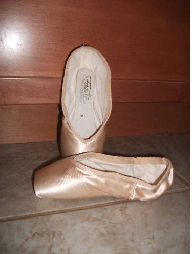 Get to the Pointe – Tagged pointe shoe fitting for flexible feet