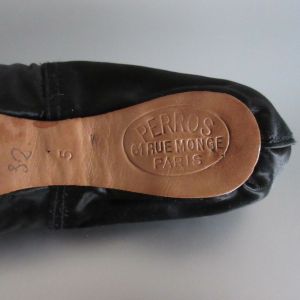 vintage Perros pointe shoes